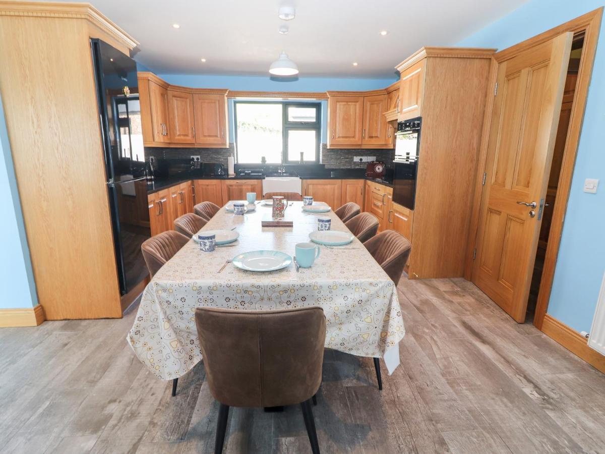 טראלי Lack Cottage מראה חיצוני תמונה