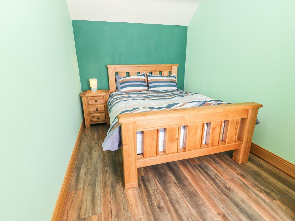 טראלי Lack Cottage מראה חיצוני תמונה