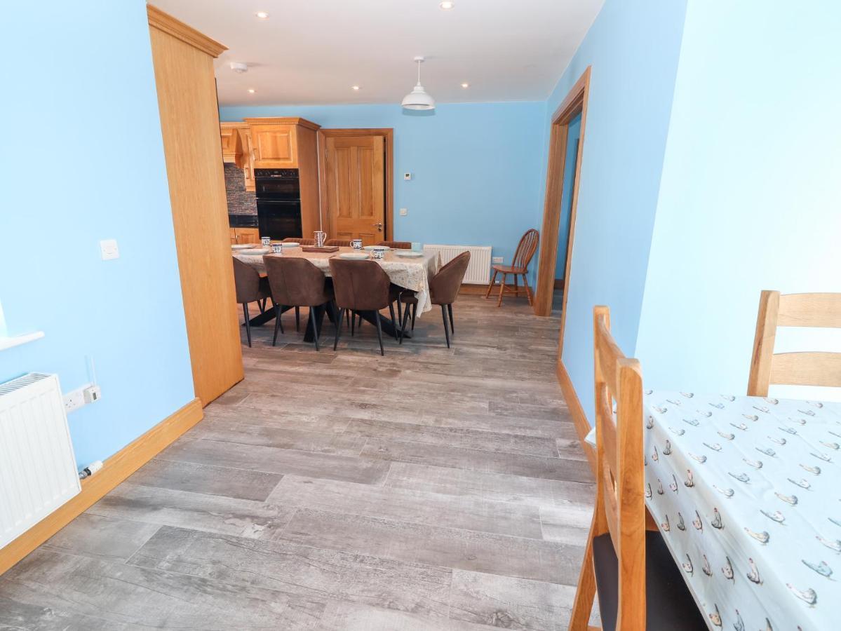 טראלי Lack Cottage מראה חיצוני תמונה