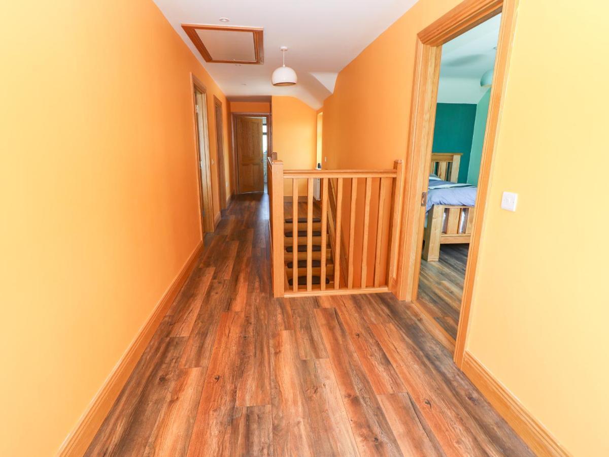 טראלי Lack Cottage מראה חיצוני תמונה